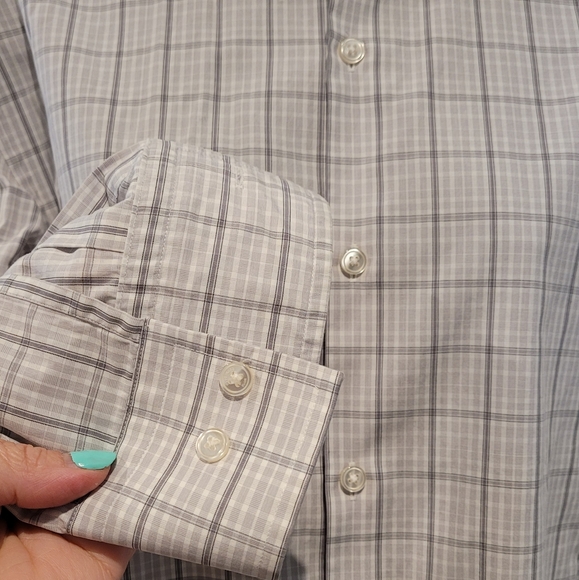 Hugo Boss slim fit dress shirt - Picture 5 of 16